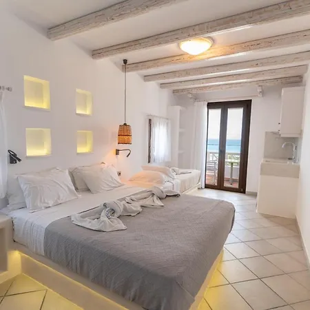 Nikos And Agios Prokopios (Naxos)