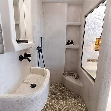 Lejlighedshotel Nikos And 4*