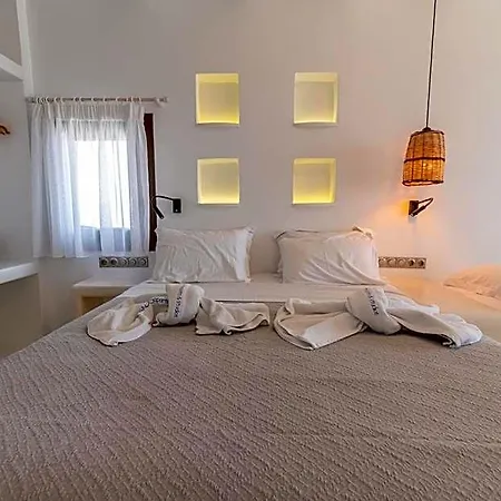 Nikos And Lejlighedshotel 4*