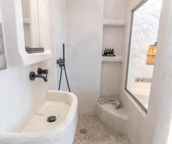 Nikos And Lägenhetshotell